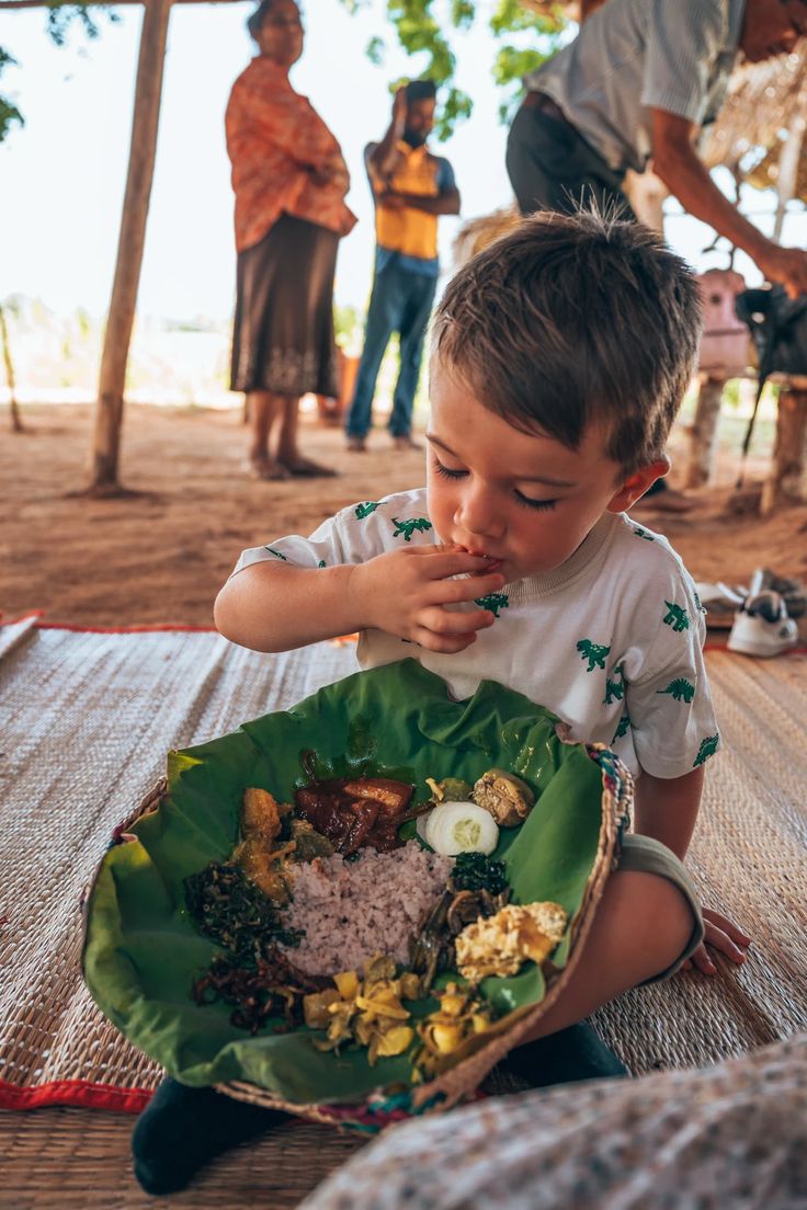 Sri Lanka _ notre circuit de 15 jours entre forêts, montagnes, plages, temples sacrés et faune exotique_ Découvrez une gastronomie riche et une culture accueillante_